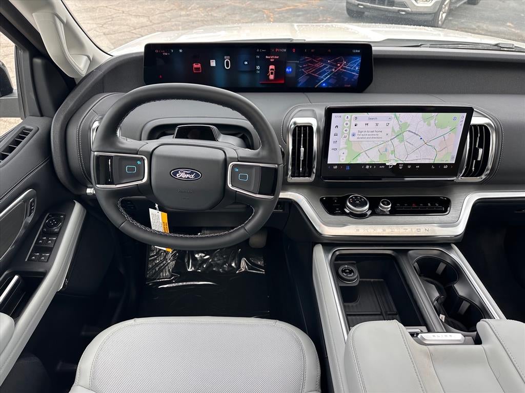 2026 Ford Expedition Platinum®
