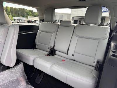 2026 Ford Expedition Platinum®
