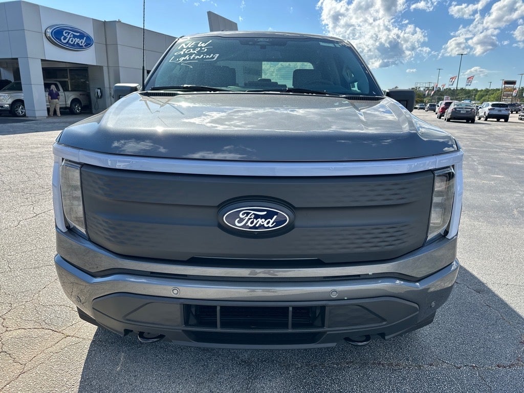 2025 Ford F-150 Lightning Flash™
