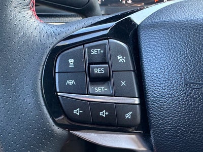 2024 Ford Explorer ST-Line