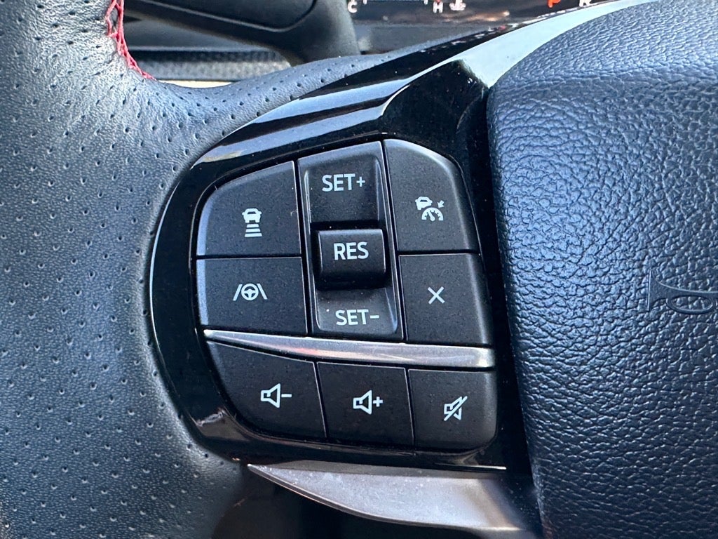 2024 Ford Explorer ST-Line