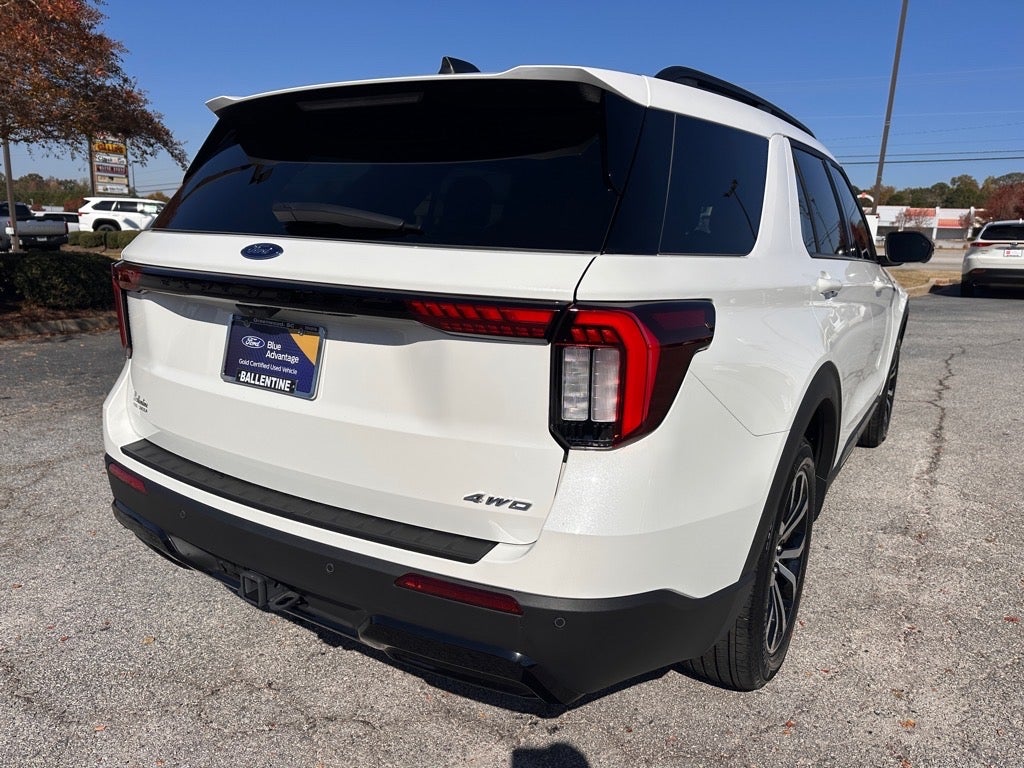 2025 Ford Explorer ST-Line