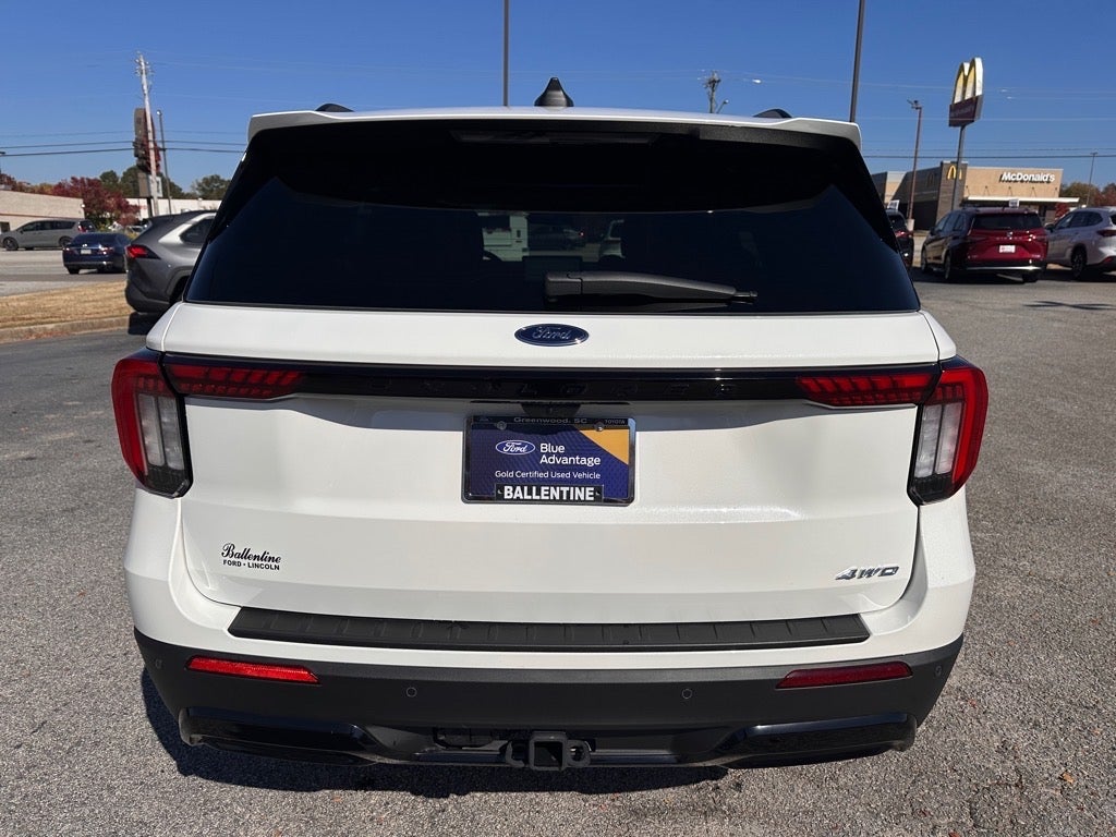 2025 Ford Explorer ST-Line
