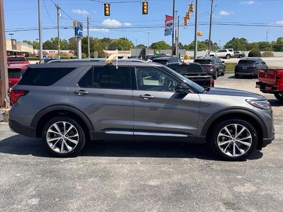 2025 Ford Explorer Platinum