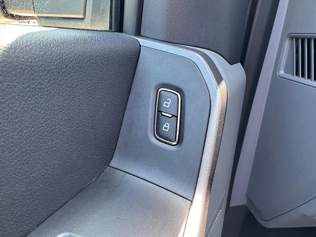 2025 Ford F-250 Super Duty XL