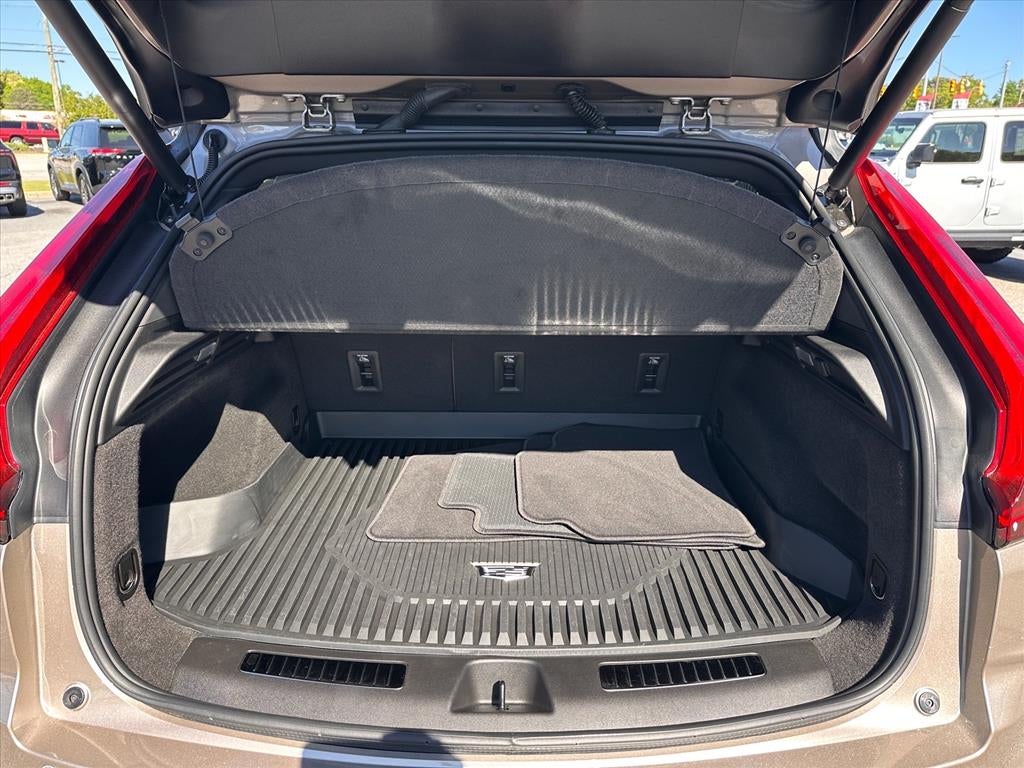 2024 Cadillac XT4 Premium Luxury