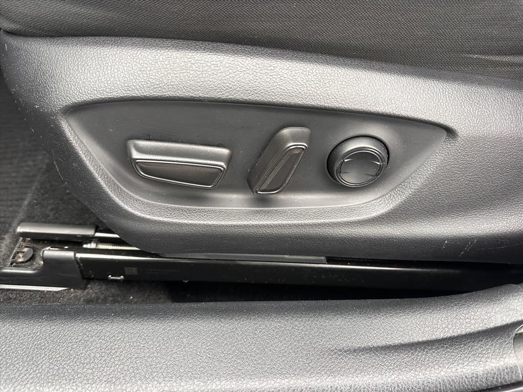 2018 Toyota Camry Hybrid LE