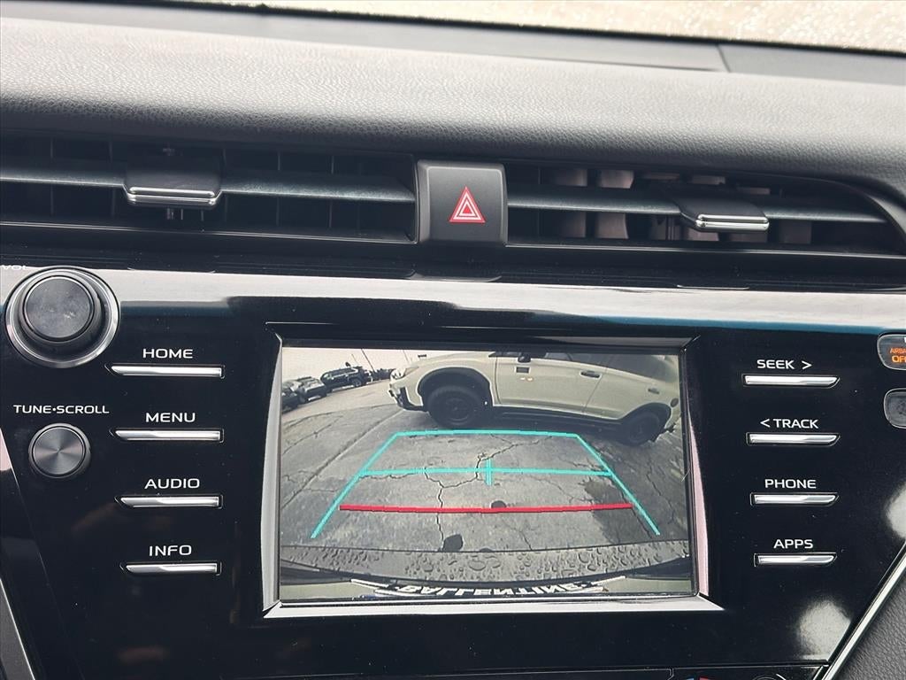 2018 Toyota Camry Hybrid LE