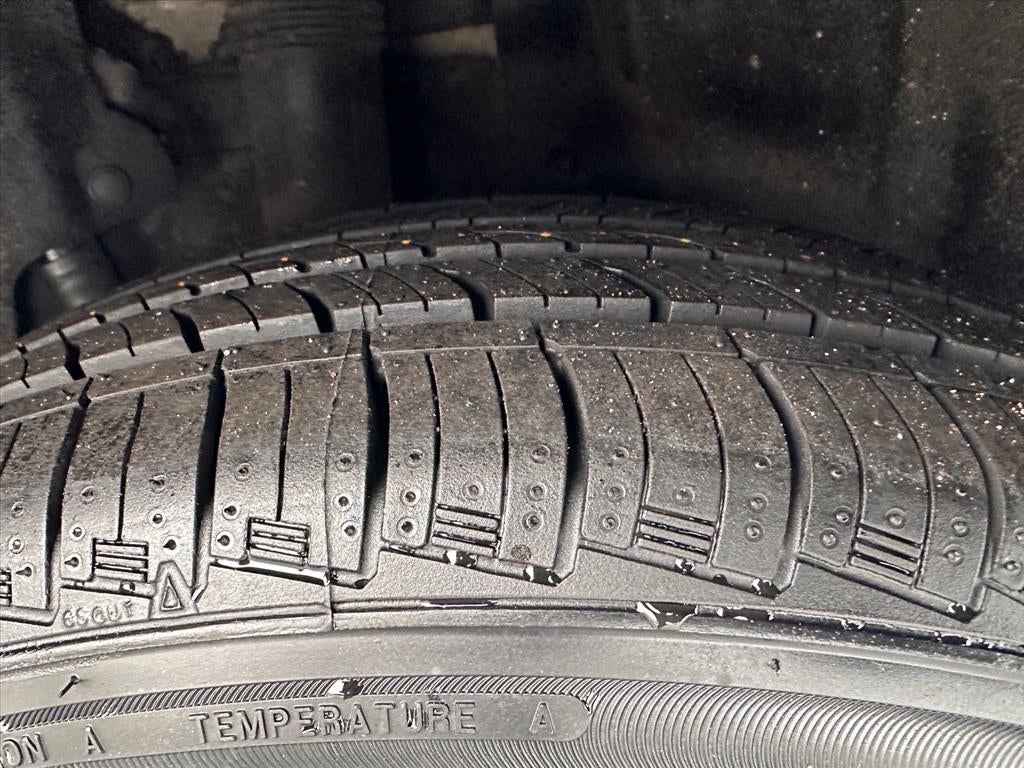 2018 Toyota Camry Hybrid LE