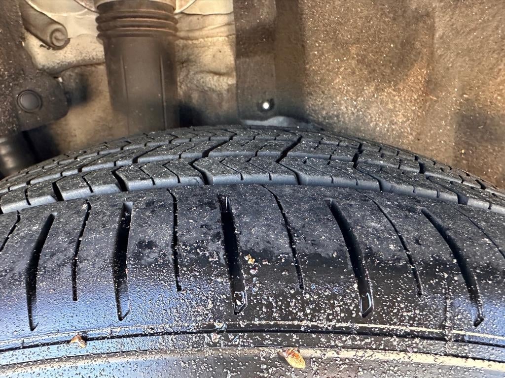 2023 Toyota Camry Hybrid LE