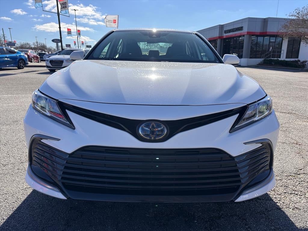 2023 Toyota Camry Hybrid LE