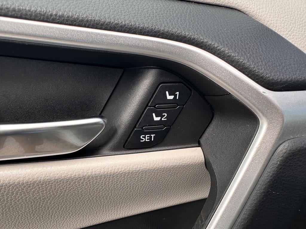 2021 Toyota RAV4 Hybrid XLE Premium