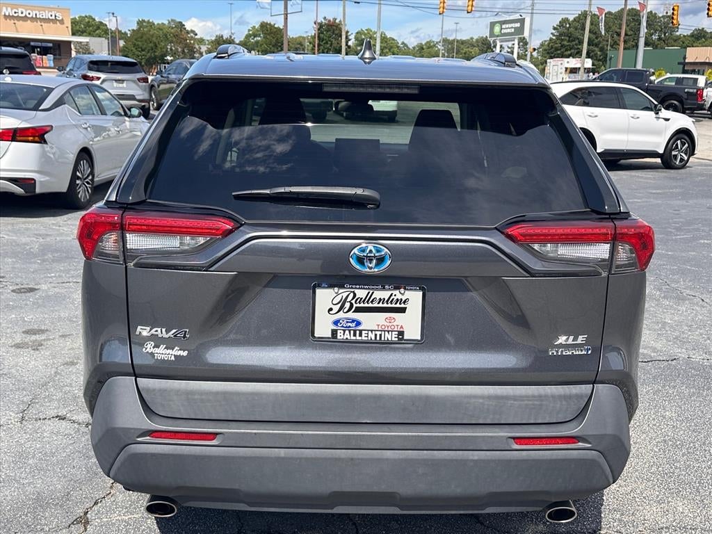 2021 Toyota RAV4 Hybrid XLE
