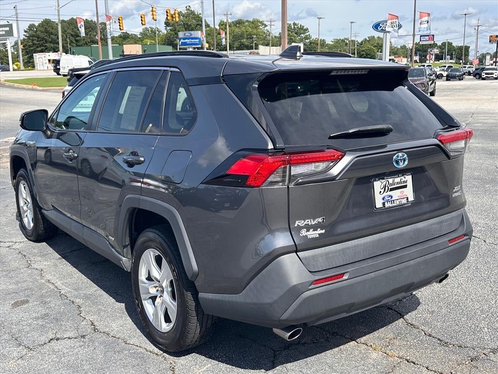 2021 Toyota RAV4 Hybrid XLE