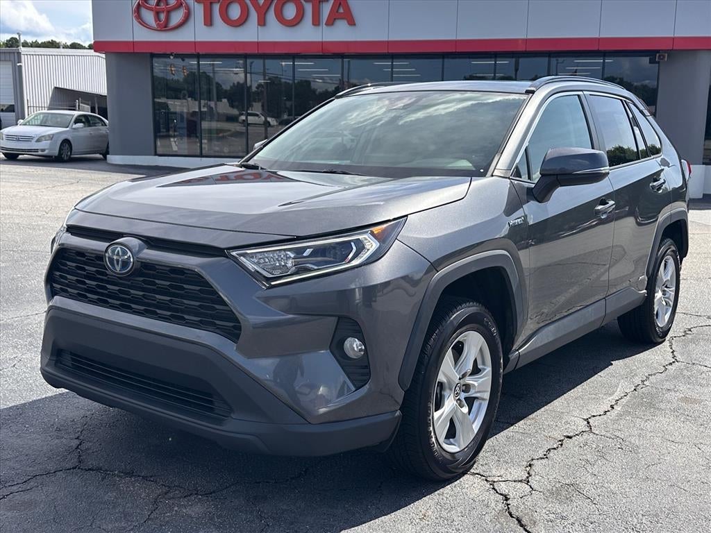 2021 Toyota RAV4 Hybrid XLE