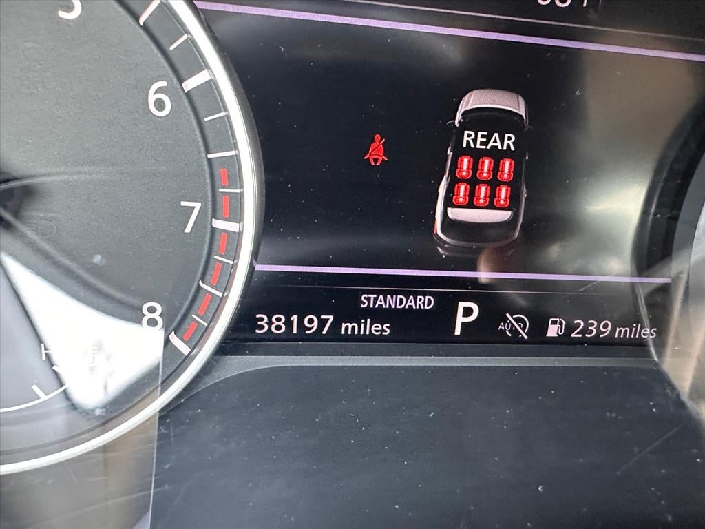 2025 Nissan Pathfinder SV