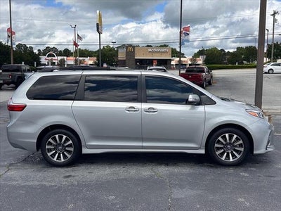 2020 Toyota Sienna Limited 7-Passenger