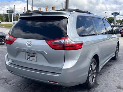2020 Toyota Sienna Limited 7-Passenger