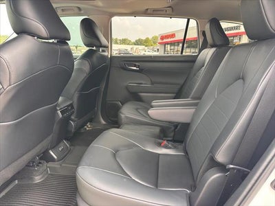 2026 Toyota Highlander Hybrid XLE
