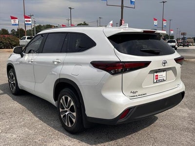 2026 Toyota Highlander Hybrid XLE