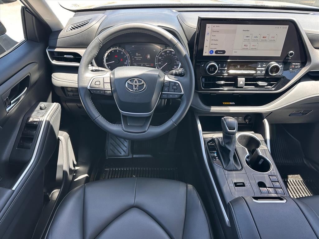 2024 Toyota Highlander XLE