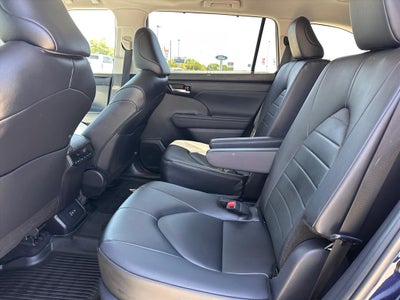 2024 Toyota Highlander XLE