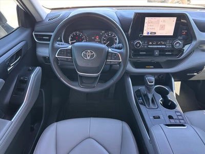 2023 Toyota Highlander XLE