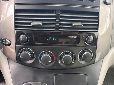 2010 Toyota Sienna LE 8-Passenger