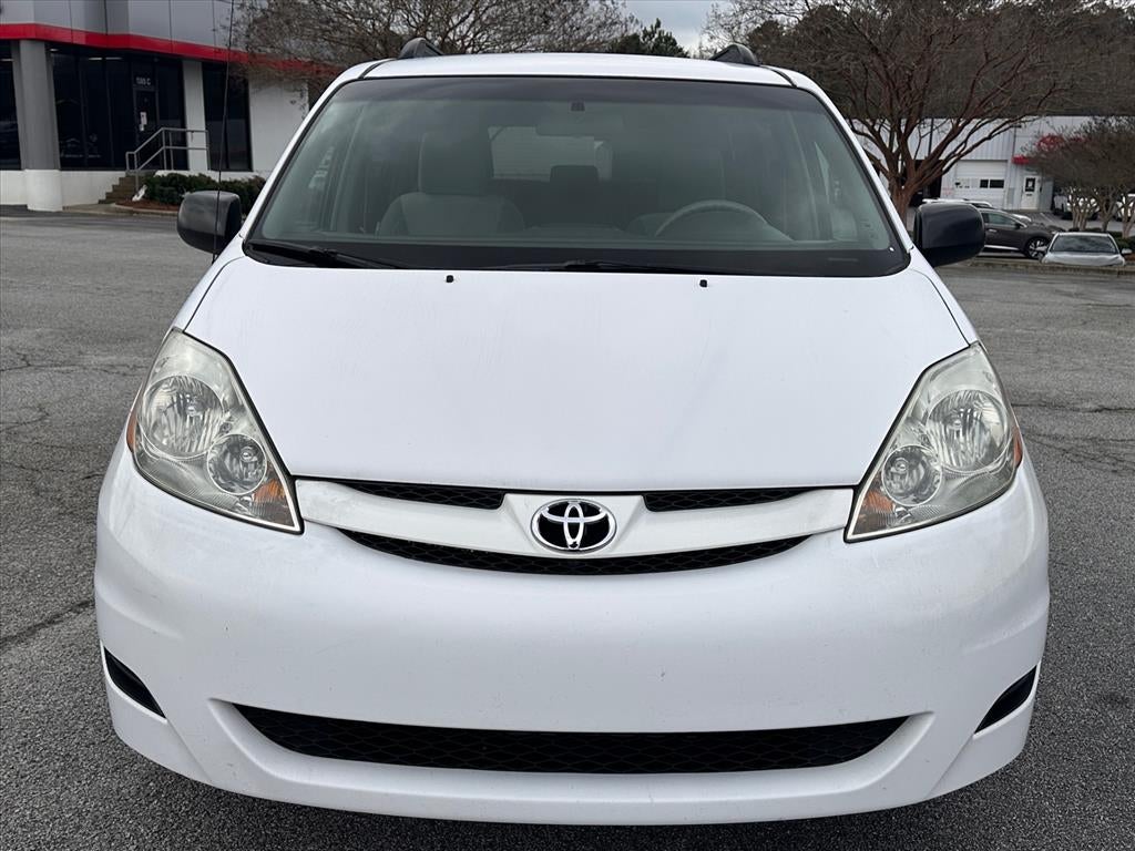 2010 Toyota Sienna LE 8-Passenger