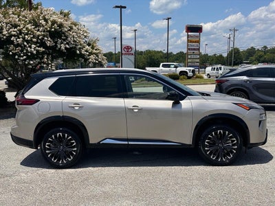 2025 Nissan Rogue Platinum