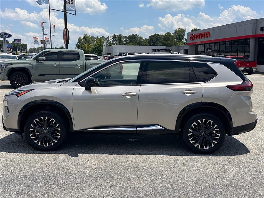 2025 Nissan Rogue Platinum