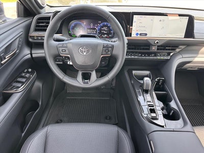 2025 Toyota Crown Signia Limited