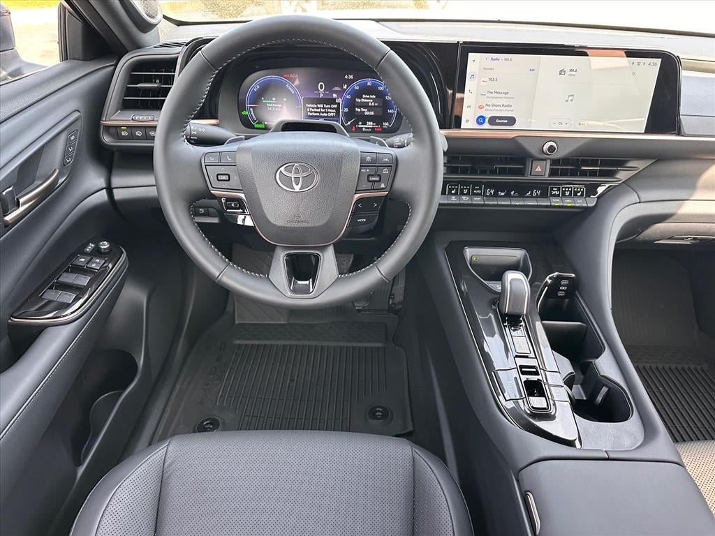 2025 Toyota Crown Signia Limited