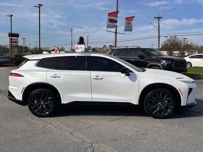 2025 Toyota Crown Signia Limited