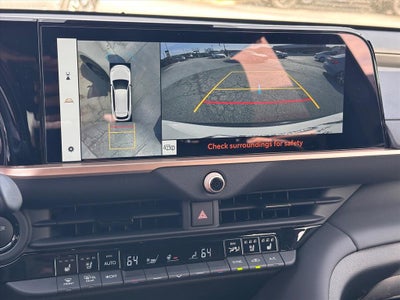 2025 Toyota Crown Signia Limited