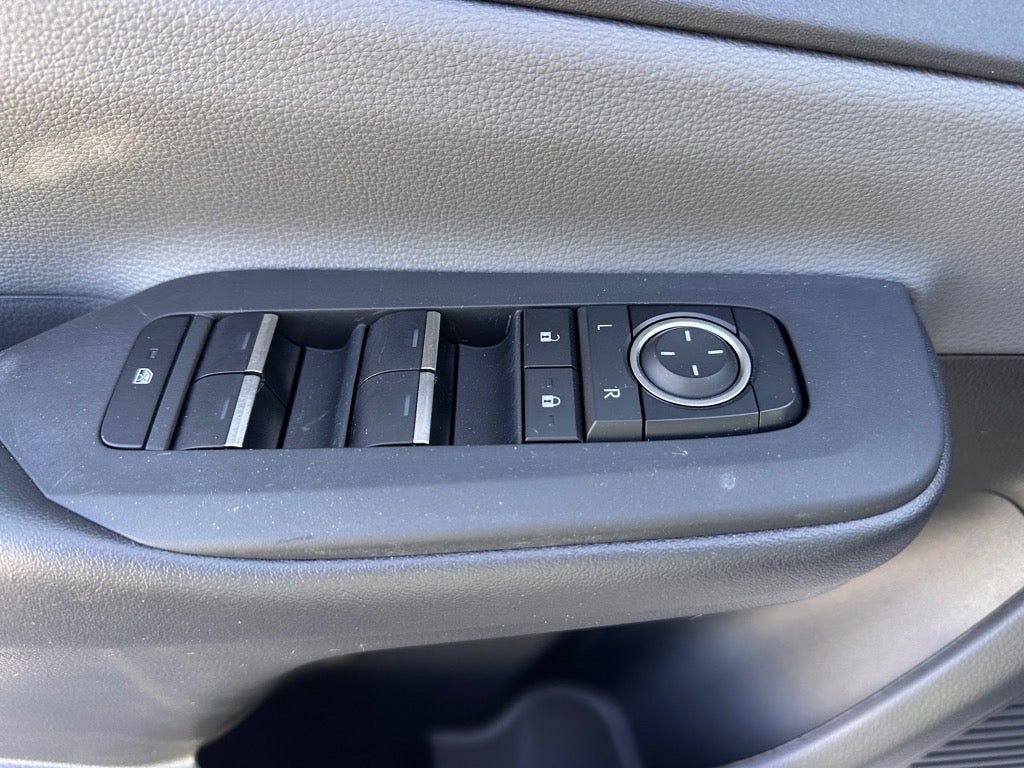 2025 Toyota Prius XLE