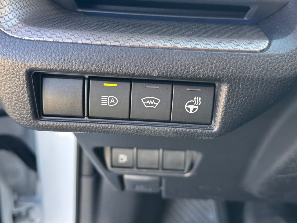 2025 Toyota Prius XLE