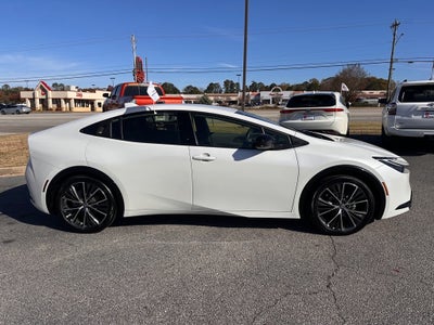 2025 Toyota Prius XLE