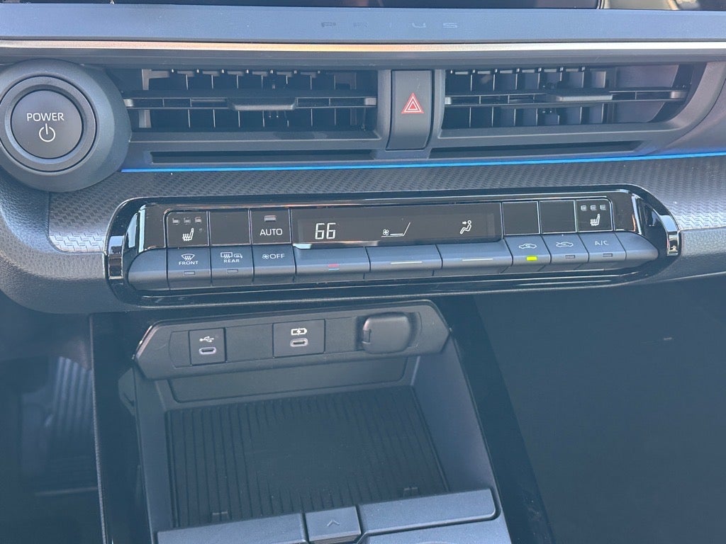 2025 Toyota Prius XLE