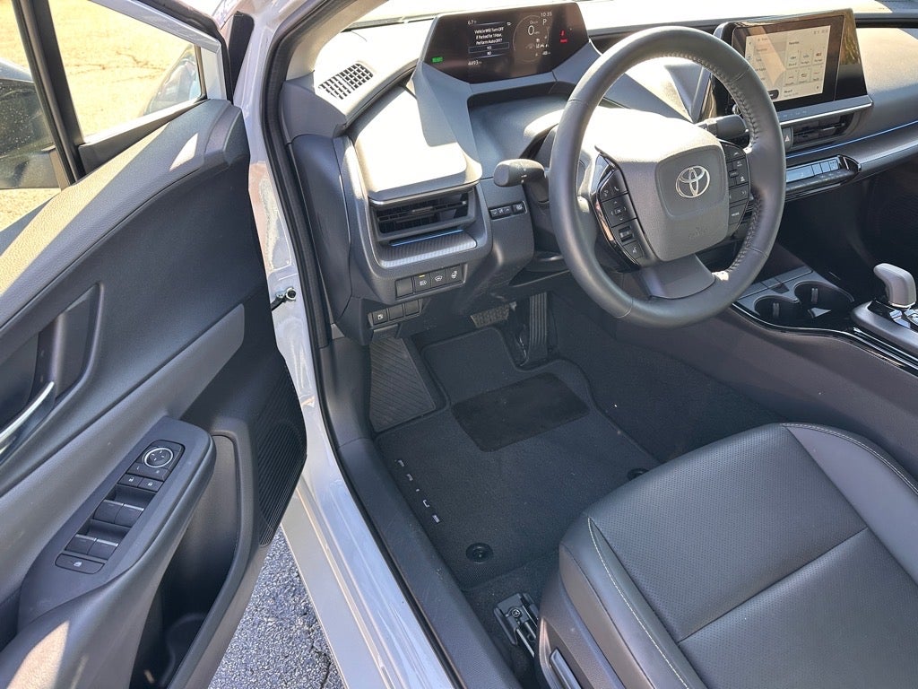 2025 Toyota Prius XLE