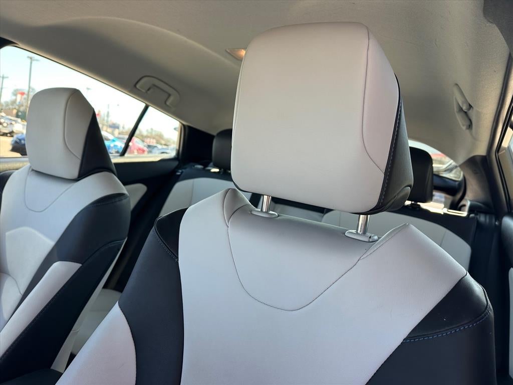 2016 Toyota Prius Three