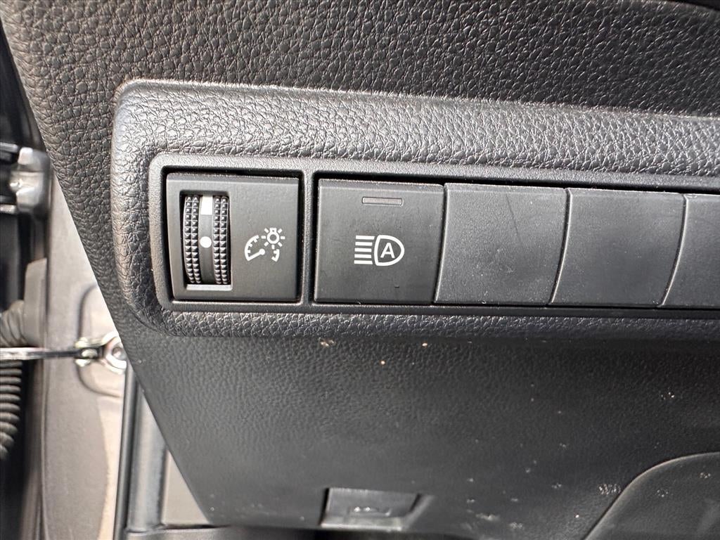 2022 Toyota Corolla Hatchback SE