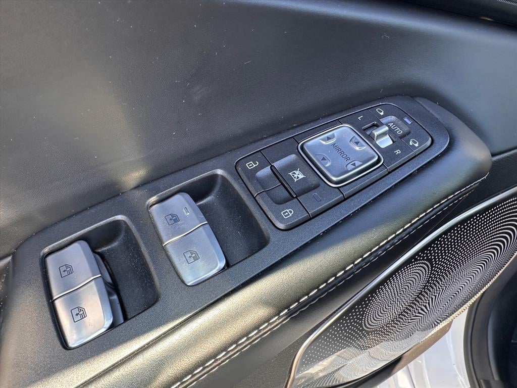 2017 Genesis G90 3.3T Premium