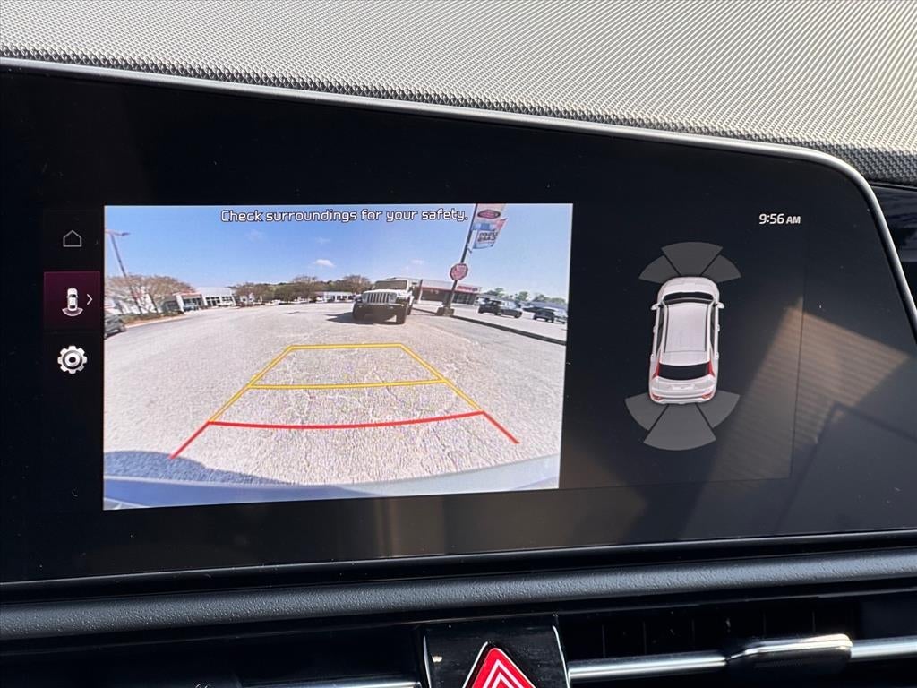 2023 Kia Niro SX