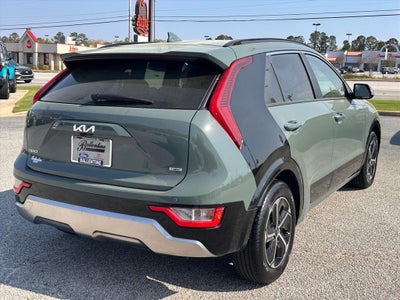 2023 Kia Niro SX