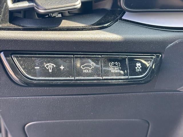 2023 Kia Niro SX