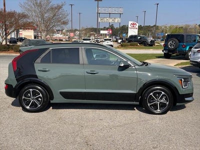 2023 Kia Niro SX