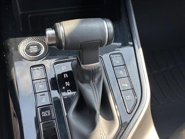 2023 Kia Niro SX