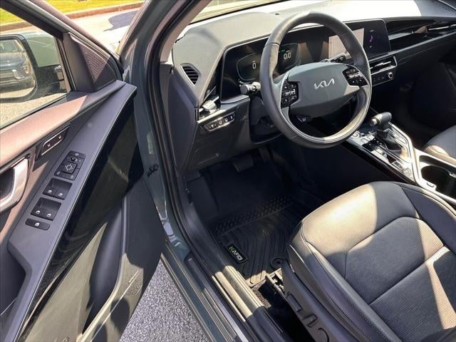 2023 Kia Niro SX