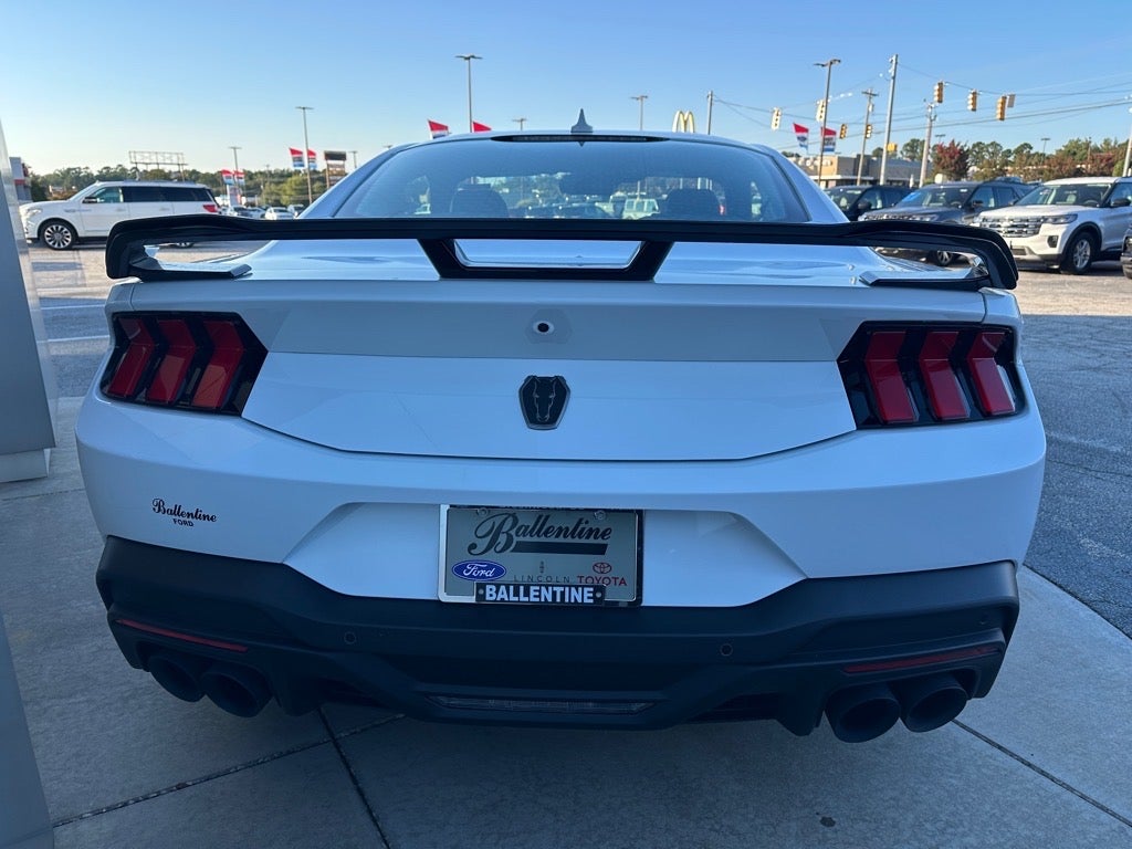 2025 Ford Mustang Dark Horse